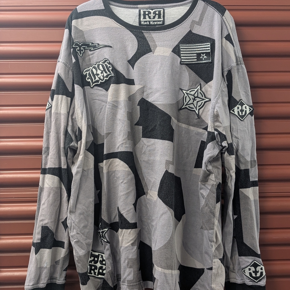 Rock Revival Black and Gray Long Sleeve Tee with Camouflage Design